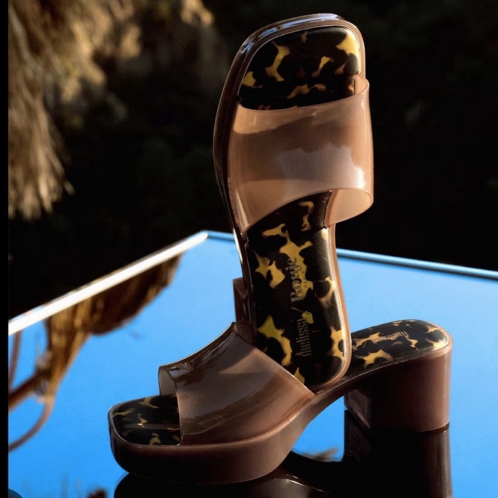 Rouje Brown Clear Platform Sandals with Tortoiseshell Insole